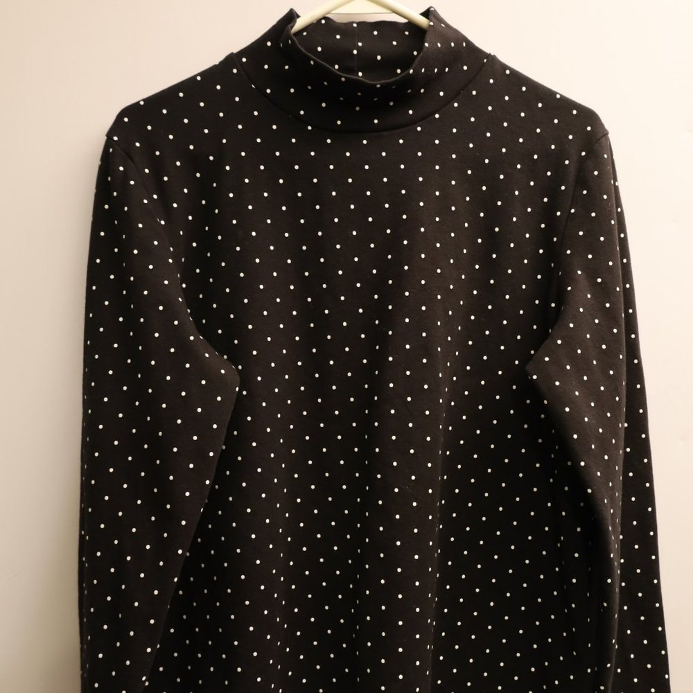 Croft & Barrow Women's Polka Dot Mock Neck Top.